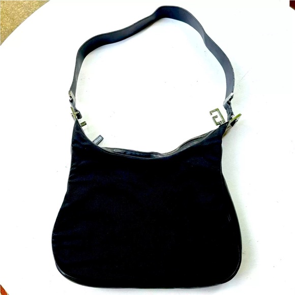 RARE Gucci Attache Shoulder Bag Tom Ford era. Style recently released again. - Picture 2 of 13